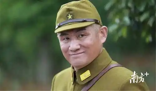 日本大佐图片带胡子