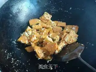  咸鸭蛋炒南瓜的做法咸鸭蛋炒南瓜怎么做烟雨心灵的菜谱