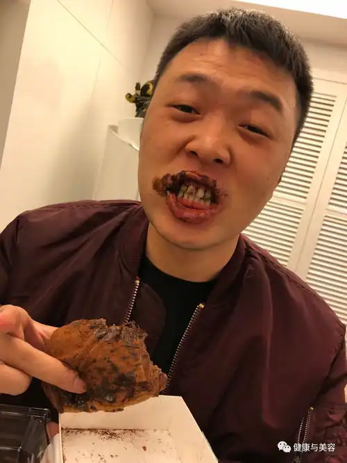  吴昕王源都在跟风吃网红脏脏包,我很丑但我很好吃的配方在此