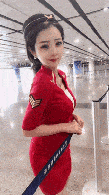  搞笑gif段子我们这个小镇就一条街