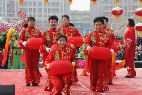 海量图片视频敲锣打鼓扭秧歌欢天喜地闹元宵