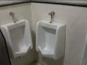  搞笑段子图片妈,这个男人是谁天天呆我们家干什么