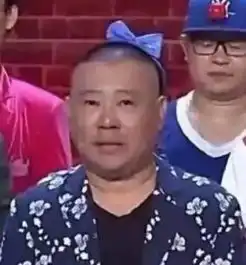  辣眼睛周董的三角裤翘臀高跟鞋小马辫......被玩坏了的明星神错位角度