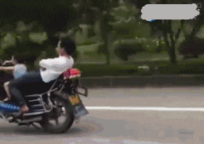 轻松一刻隔壁老王可能是世上最懂关爱妇女的人 轻松一刻隔壁老王可能是世上最懂关爱妇女的人