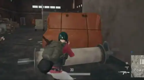  绝地求生搞笑这种挂我能有什么办法,打头都死不了