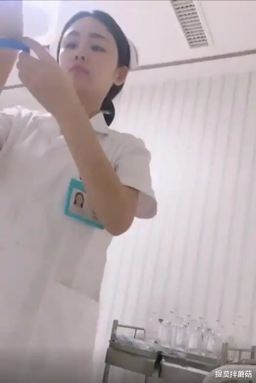  过年喝酒斗图的表情包,为我们虚假的友谊干杯哈哈哈