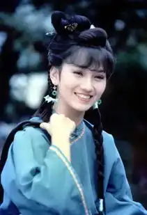  她在28岁离婚后遇到真爱,在38岁成为国民女神,在53岁裸登杂志封面,刚刚63岁生日依然美得像少女