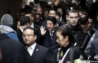 日本首相安倍参观耶路撒冷旧城携妻自拍  日本首相安倍参观耶路撒冷旧城携妻自拍