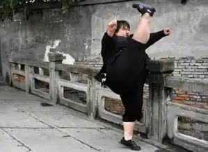 搞笑图受得了我三腿,就放你条生路