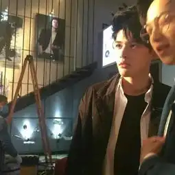 搞笑的微信背景图片帅气