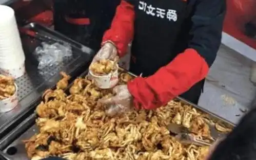  大妈甩卖这种小吃,15元一斤常断货,日卖三百斤,月赚上万元