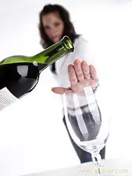  喝酒助性靠谱吗酒精竟是阳痿触发剂