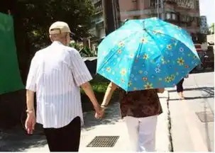 有些事情,原谅容易,再信任却难,变得像是在惩罚自己的心...  有些事情,原谅容易,再信任却难,变得像是在惩罚自己的心...