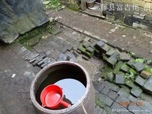  跟随藤县靓女体验爱心助学群搞活动.图片pp