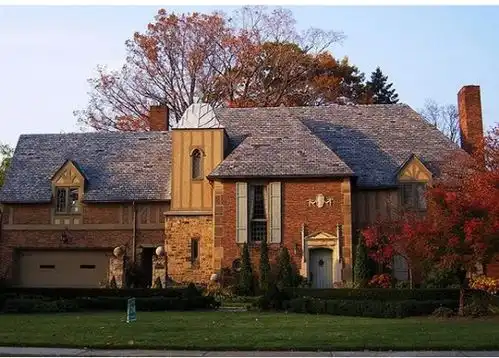 发现越来越多的土豪都喜欢在农村建房子,看到这些照片才翻然悔悟  发现越来越多的土豪都喜欢在农村建房子,看到这些照片才翻然悔悟