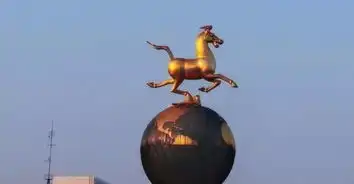 最搞笑的广场雕塑,取名立马滚蛋,网友真让人哭笑不得  最搞笑的广场雕塑,取名立马滚蛋,网友真让人哭笑不得