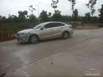 完美操控最强底盘海马新一代福美来m5  完美操控最强底盘海马新一代福美来m5