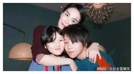  李嫣发布新动态,一张黄昏图片显压抑,网友猜测与李亚鹏生子有关