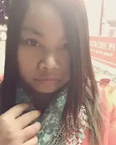  凤姐绯闻男友发声愿以八抬大轿千万为礼娶她