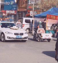  gif搞笑趣图你走路的姿势秒杀了这辆好看的婚车