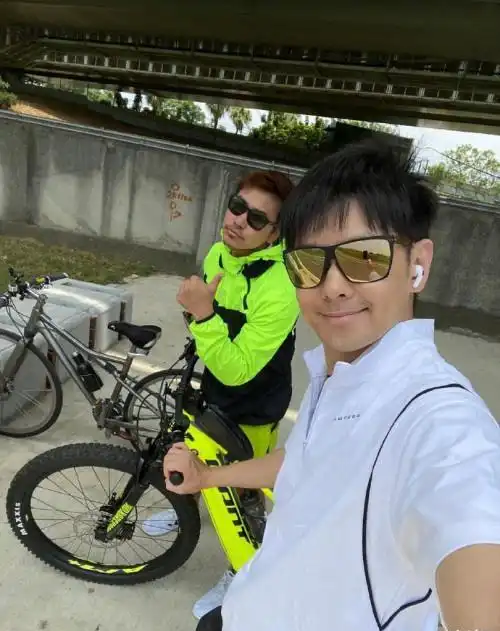 做饭的图片搞笑的林志颖