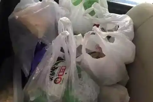 6包过期凤爪索赔数千元原是诈骗团伙挑超市下手  6包过期凤爪索赔数千元原是诈骗团伙挑超市下手