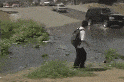  每日一笑自从剪了这个头,下雨我再也没有打过伞