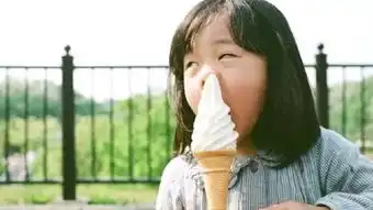  扎心了,非洲小哥因吃雪糕后痛哭走红网络,知道真相眼泪掉下来