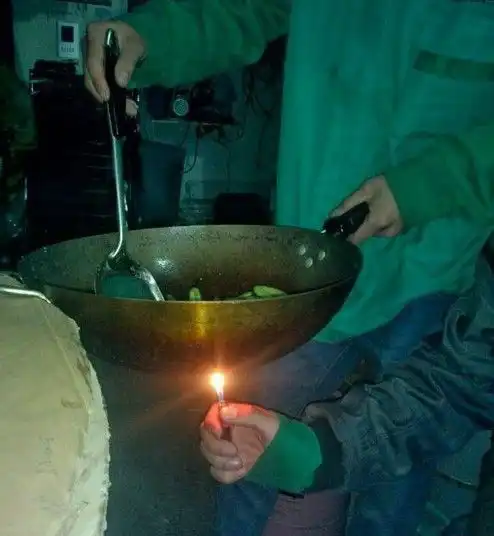  每日一笑谁能告诉我这车怎么骑我的腿没有这么长啊