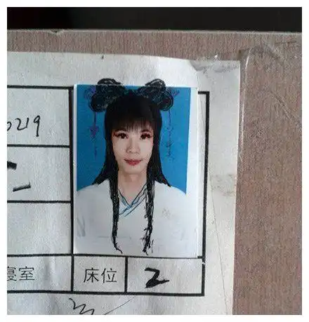  搞笑图片大象说实话,我感觉你像一个智障
