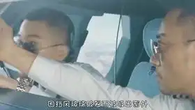  这样的搞笑视频我只敢看一半,因为我怕看完整的会笑进医院