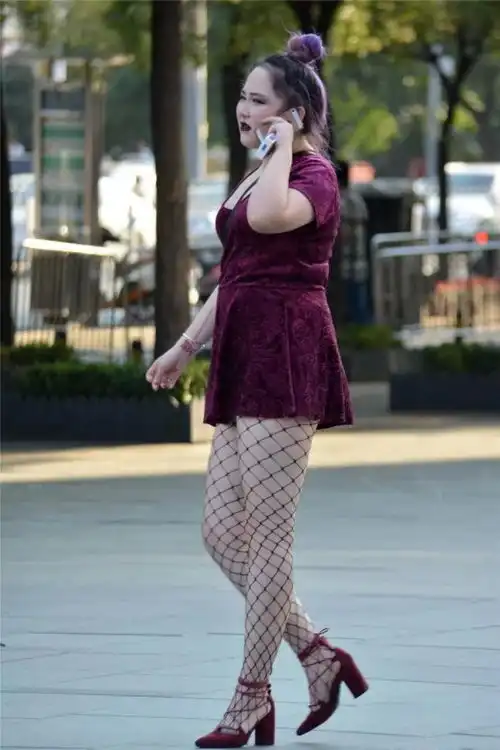 搞笑段子包大人,你快笑一下啊,这乌起码黑的夜晚怎么找你  搞笑段子包大人,你快笑一下啊,这乌起码黑的夜晚怎么找你