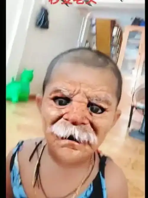  一秒变老头大爷永远是大爷搞笑老头