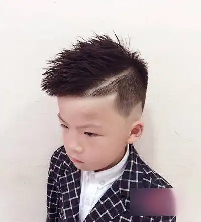 12款儿童创意刻痕发型赚足回头率  12款儿童创意刻痕发型赚足回头率