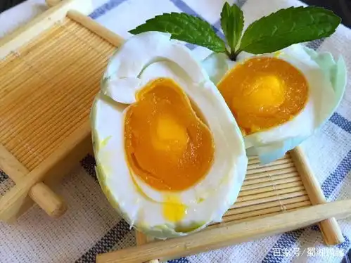  教你做好吃得流油的咸鸭蛋