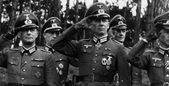 二战德国军装为何这么帅盘点德军军装的设计过程  二战德国军装为何这么帅盘点德军军装的设计过程