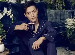  活法儿丨不爱美食的明星不是好老板新闻频道