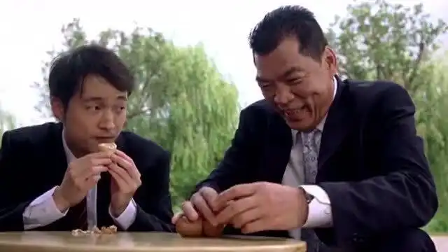  盘点搞笑茶叶蛋妹大爷五千元普洱煮的蛋,大妈连蛋壳都吃了
