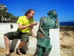 假如雕塑有意识,它们会被气晕的,太皮了  假如雕塑有意识,它们会被气晕的,太皮了