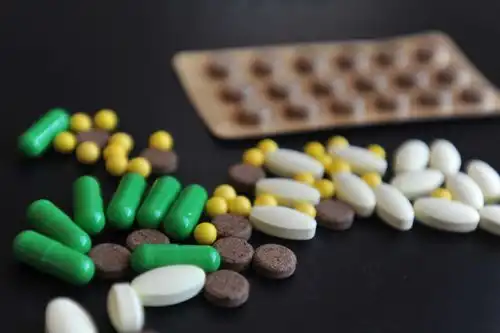  春节来临,专家提醒备好5种家庭应急药,关键时刻能救命