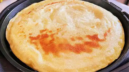  排队才能买到的大饼教你在家做,又香又软有筋道,比买的还好吃