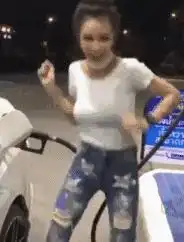  搞笑gif妹子一个动作就征服你