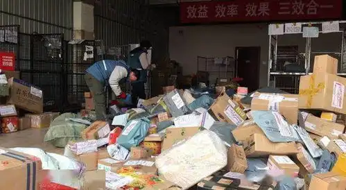  巨头疯抢快递末端,小哥沦为工具人