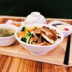  嘢兽酱烧烤肉饭的鸡腿丼烧饭好不好吃用户评价口味怎么样扬州美食鸡腿丼烧饭实拍图片大众点评