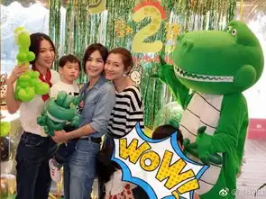 she齐聚为ella儿子庆生吐舌贴面搞怪合影欢乐多