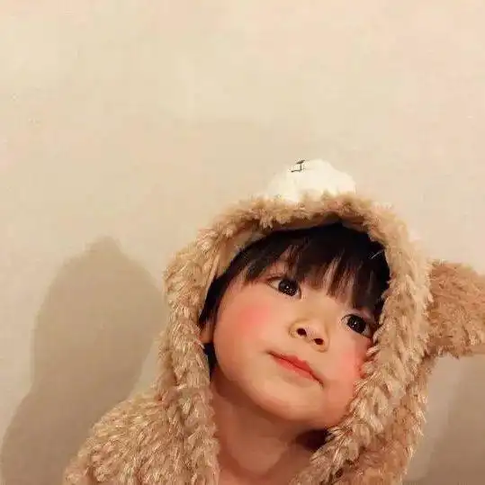  头像好看的皮囊千篇一律有趣的肚腩弹来弹去
