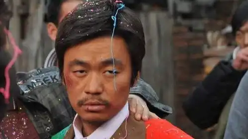  树先生翻红,段奕宏评王宝强他抽烟甩专业演员十万八千里