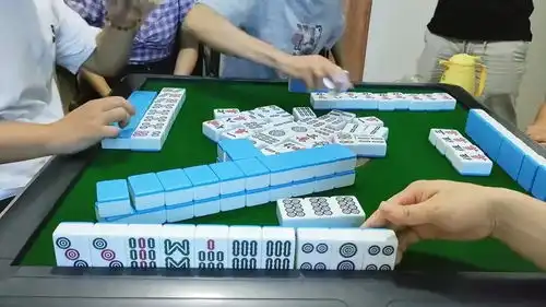  四川麻将这么好笑的事情终于给摆出来了