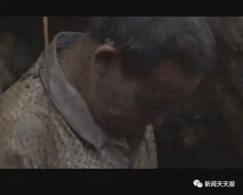  4小时生死救援,双手刨出被埋彝族老人这组照片感动你了吗