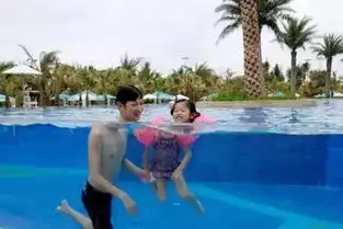  搞笑段子游泳时千万不要拍照片,不然吓死人了
